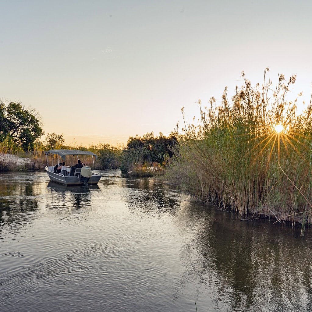 Sonnenuntergang auf Kamera festgahlten in der Sambesi Region