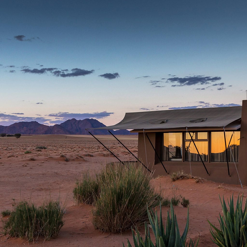 Sossusvlei Lodge im Abendlicht