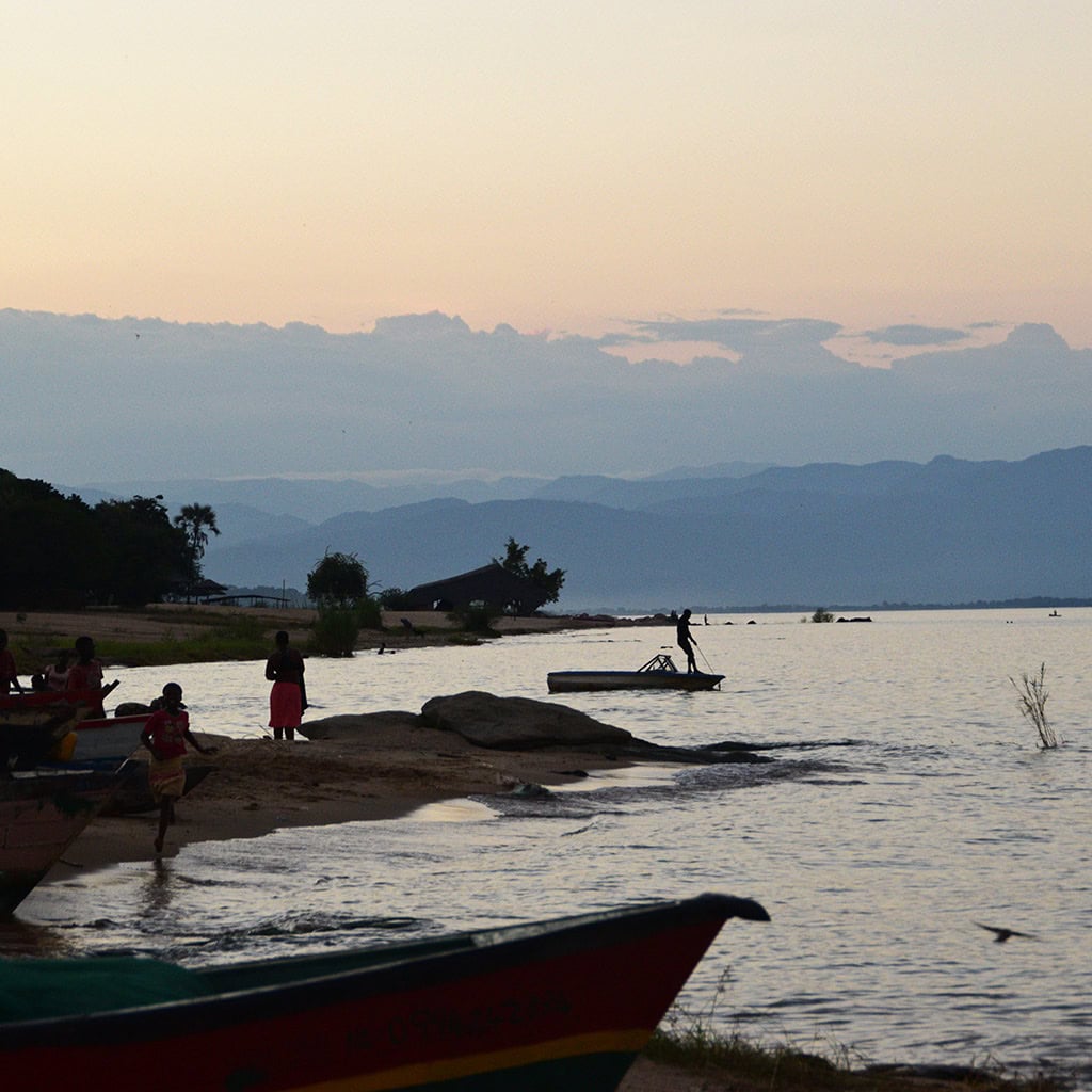 Der Malawi See bei Sonnenuntergang