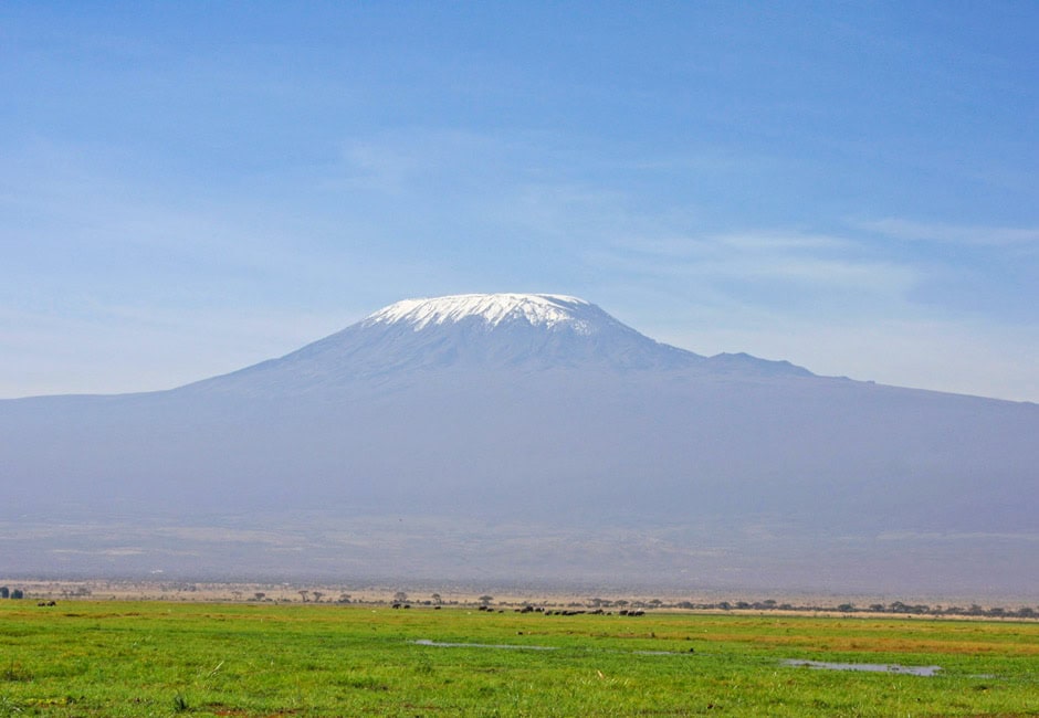 Der Kilimandscharo vom Amboseli Nationalpark aus fotografiert.