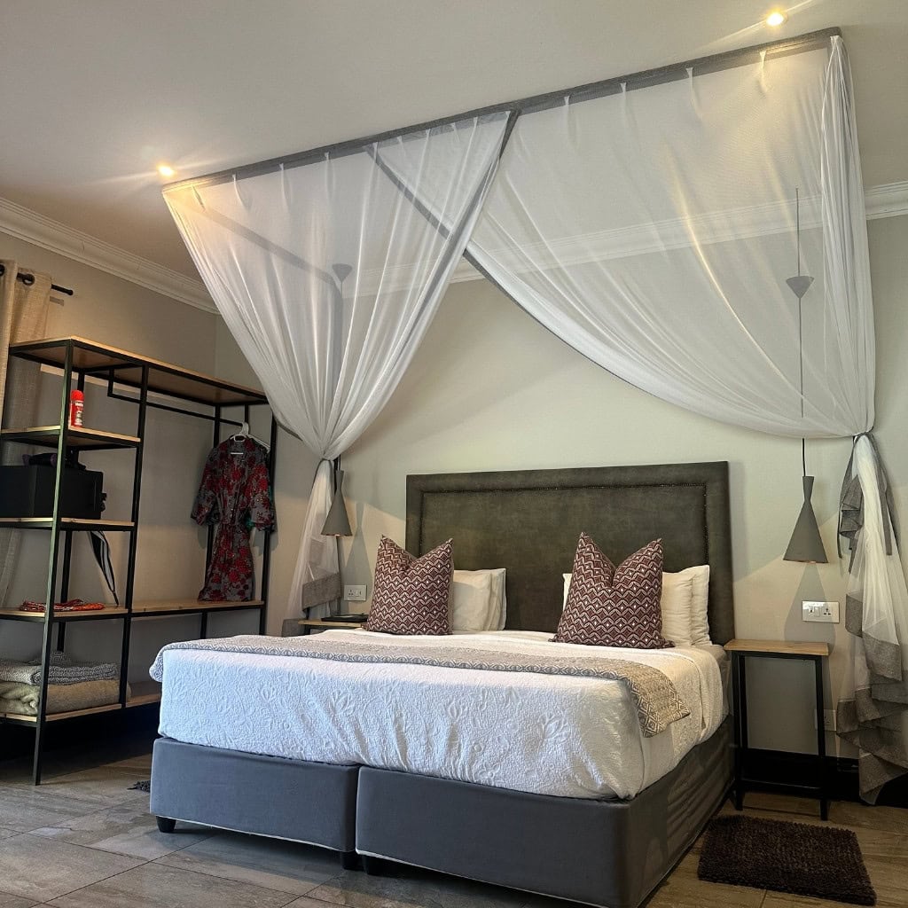Himmelbett in der Nkos Lodge Simbabwe.