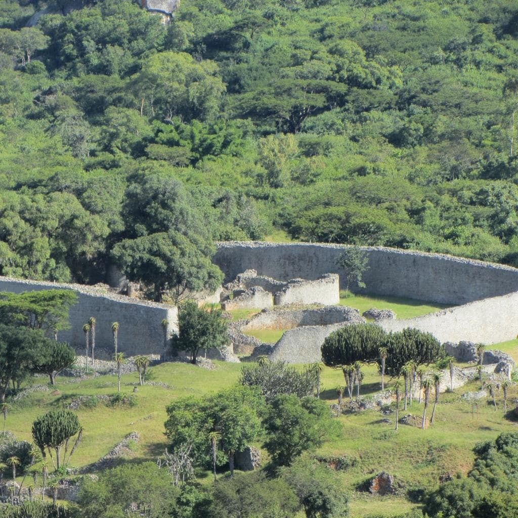 Ruinenlandschaft der Great Zimbabwe Ruins