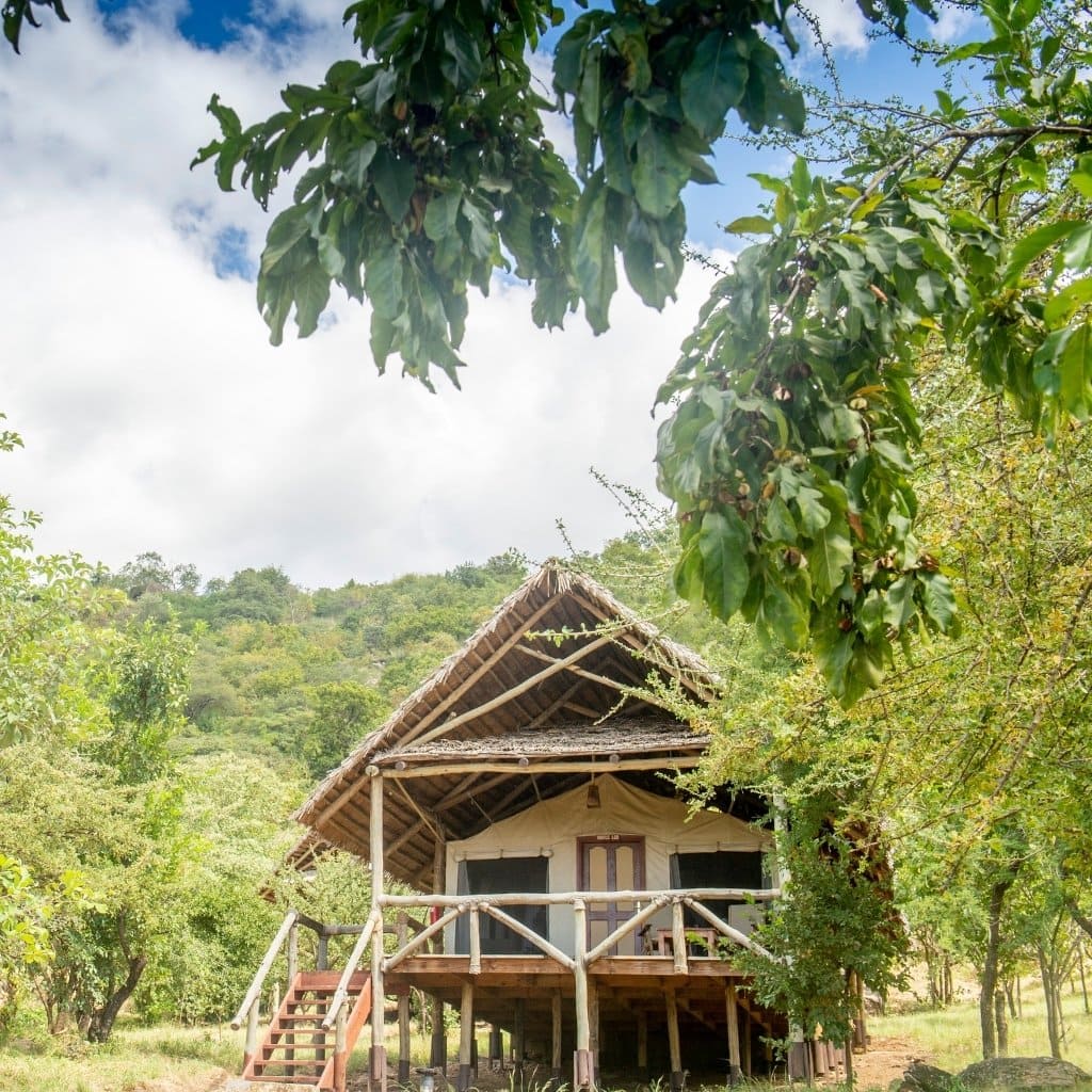 außenaufnahme des tented camp der Sangaiwe Tented Lodge